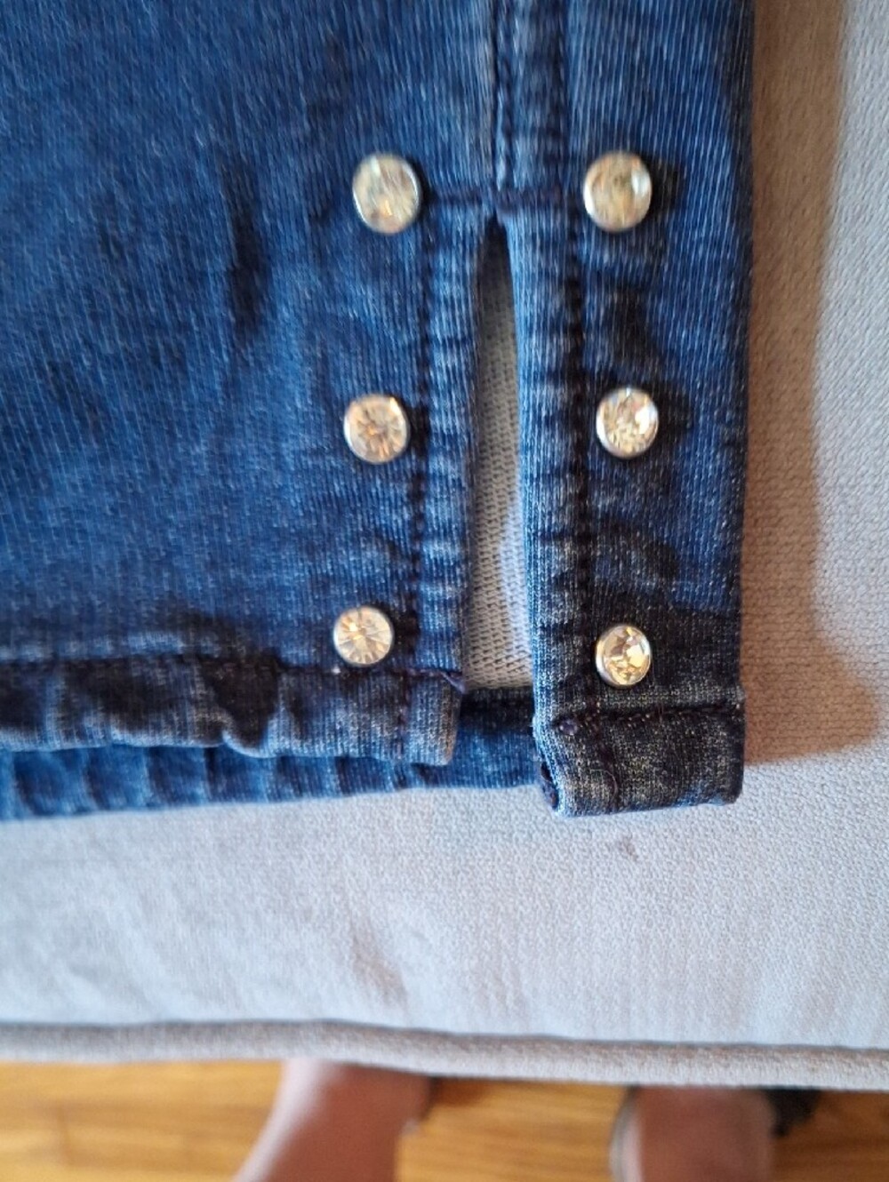 Quacker Factory Cropped Dreamme Jeans With Bling Size 2X - Picture 4 of 10